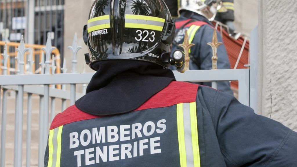 Incendio en un hotel de Adeje: tres heridos, dos en estado grave, tras una madrugada marcada por el caos