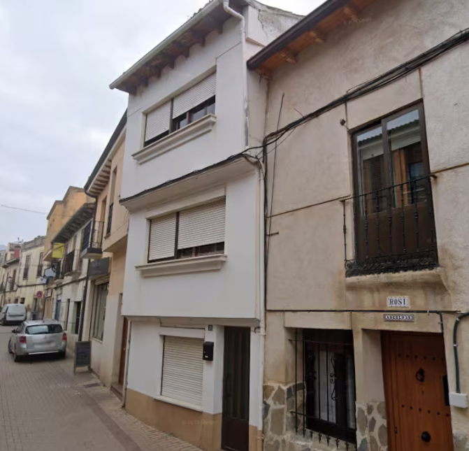 Incendio en Dueñas deja 14 evacuados, incluidos menores de edad