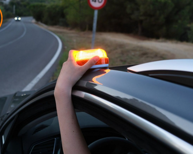 Balizas V16 DGT 2026: ¿qué debes saber sobre su obligatoriedad y seguridad?