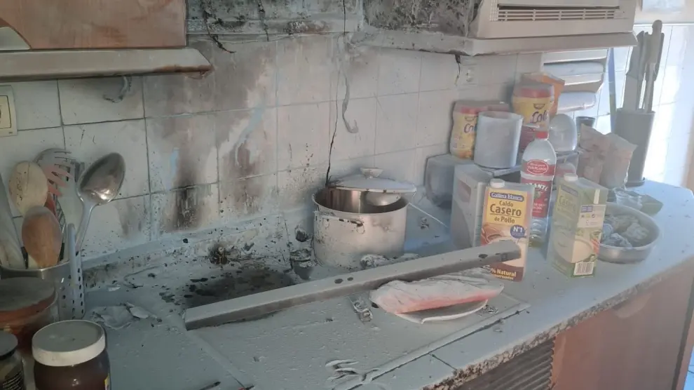 Susto en Huesca: un incendio en la cocina pone de relieve la importancia de contar con un extintor en casa