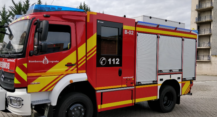 Bomberos del CEIS apagan incendio en nave de Huércanos sin heridos