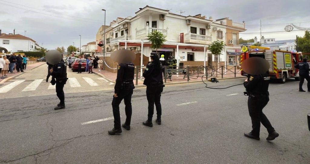 Incendio en un bar del centro de la Estación Linares-Baeza: una urgencia que recuerda la importancia de la seguridad en cocinas profesionales.