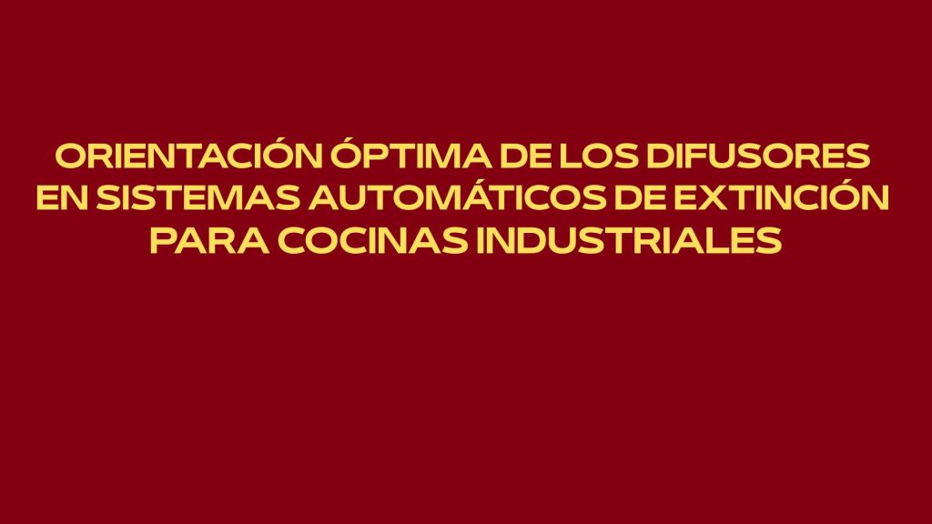 Orientación óptima de los difusores en sistemas automáticos de extinción para cocinas industriales Orientación óptima de los difusores en sistemas automáticos de extinción para cocinas industriales. Seguridad activa y control térmico en cocinas profesionales. En las cocinas industriales modernas, la seguridad contra incendios no admite improvisaciones ni soluciones genéricas. Trabajamos en entornos donde confluyen aceites a alta temperatura, acumulación de grasas, llamas abiertas y extracción forzada, lo que convierte cualquier desviación técnica en un riesgo crítico. La correcta configuración de los sistemas automáticos de extinción define la diferencia entre una incidencia controlada y un siniestro con consecuencias estructurales. La orientación de los difusores es un elemento determinante dentro de este esquema de protección integral, ya que condiciona la eficacia real del agente extintor en los primeros segundos de actuación. Base técnica de los sistemas automáticos de extinción en cocinas Los sistemas automáticos de extinción para cocinas industriales están diseñados para actuar de forma inmediata sobre fuegos de clase F, caracterizados por su elevada carga térmica y alto riesgo de reignición. Cada componente del sistema —detección, conducción hidráulica, válvulas y difusores— responde a criterios técnicos ensayados. El difusor, como último elemento del circuito, es responsable de proyectar el agente extintor de forma precisa sobre los focos de riesgo, garantizando enfriamiento rápido, sofocación química y bloqueo térmico. Sistema de extinción de incendios en campanas extractoras y su función crítica El sistema de extinción de incendios en campanas extractoras desempeña un papel esencial en la protección del conjunto de la cocina. La campana, el plénum y los filtros actúan como acumuladores naturales de grasa caliente, favoreciendo la propagación vertical del fuego. La orientación correcta de los difusores en esta zona permite saturar el volumen interno con el agente extintor, reduciendo de forma inmediata la temperatura y evitando que el incendio se introduzca en el conducto de extracción. Una descarga homogénea y bien dirigida elimina microzonas térmicas activas que podrían provocar reignición posterior. Precio sistema automático de extinción de incendios en cocinas y valor técnico Cuando analizamos el precio sistema automático de extinción de incendios en cocinas, el criterio técnico es tan relevante como el económico. El coste de un sistema no debe evaluarse únicamente por sus componentes visibles, sino por la capacidad real de extinción validada mediante ensayos acreditados. La correcta orientación de los difusores maximiza el rendimiento del agente extintor, optimiza la presión de descarga y asegura que cada boquilla cubra la superficie de riesgo asignada. Esta precisión técnica se traduce en una protección efectiva, duradera y alineada con los requisitos normativos vigentes. Orientación óptima de los difusores en sistemas automáticos de extinción para cocinas industriales La orientación óptima de los difusores en sistemas automáticos de extinción para cocinas industriales responde a criterios técnicos estrictos. Los ensayos acreditados establecen que los difusores pueden orientarse entre 0° y 45° respecto a la vertical, garantizando siempre que el agente alcance el origen térmico del fuego. En freidoras, la descarga debe ser estrictamente vertical, permitiendo que el agente penetre directamente en el aceite caliente y genere una barrera termoaislante estable. Esta configuración asegura la extinción rápida y evita la pérdida de eficacia por dispersión superficial. Ángulos permitidos y comportamiento del agente extintor El control de los ángulos de descarga es un factor clave para asegurar una distribución homogénea del agente. Una orientación incorrecta puede provocar zonas sin cobertura, acumulación de calor residual y riesgos de reignición. Los ensayos técnicos demuestran que, dentro de los rangos establecidos, el agente espumógeno mantiene su capacidad de enfriamiento, control y extinción, incluso en escenarios de máxima carga térmica. La correcta orientación también reduce el riesgo de salpicaduras inflamadas fuera del recipiente. Protección específica de los equipos de cocción Cada equipo de cocción requiere un diseño específico de protección. Freidoras, planchas, woks y sartenes presentan comportamientos térmicos distintos, por lo que la orientación y el número de difusores deben adaptarse a cada caso. Los sistemas ensayados establecen que cada aparato de riesgo cuente con difusores dedicados, con diámetros calibrados y orientación controlada. Esta estrategia garantiza una cobertura continua y evita interrupciones térmicas durante la descarga. Distribución y orientación en campana y plénum En la campana y el plénum, la orientación de los difusores sigue una geometría que acompaña el flujo térmico ascendente. La descarga vertical y longitudinal permite una saturación uniforme del volumen interno, eliminando focos secundarios y estabilizando la temperatura tras la extinción inicial. Esta disposición técnica cumple con los requisitos más exigentes de seguridad y evita que el fuego se reactive en filtros o superficies internas. Orientación de difusores en conductos de extracción Los conductos de extracción representan uno de los puntos más sensibles del sistema. Cuando el fuego asciende, puede propagarse a zonas superiores del edificio. Por ello, la orientación de los difusores en el conducto debe ser precisa y estratégica. El primer difusor se instala inmediatamente tras el codo de salida de gases, orientado en el sentido del flujo de aire, y los siguientes se distribuyen a intervalos regulares. Esta configuración garantiza una caída térmica inmediata, bloqueando la propagación vertical del incendio. Descarga simultánea como principio de diseño Un sistema profesional actúa de forma global. La activación térmica provoca una descarga simultánea en zona de cocción, campana y conducto. Esta actuación coordinada evita que el fuego permanezca activo en zonas ocultas mientras se controla el foco principal. La orientación correcta de todos los difusores asegura que el agente extintor llegue de manera sincronizada a cada riesgo, manteniendo la estabilidad térmica del conjunto. Alturas, distancias y cobertura efectiva Los ensayos técnicos definen alturas máximas y mínimas de instalación, así como distancias operativas precisas entre difusores y superficie de cocción. Cada difusor cubre una superficie máxima determinada; superarla implica la necesidad de incorporar más boquillas. Mantener estas cotas, junto con una orientación correcta, permite trabajar con presiones óptimas y asegura una descarga eficaz sin pérdidas de agente. Prevención de salpicaduras y control del entorno La orientación de los difusores influye directamente en la prevención de salpicaduras. Los ensayos realizados en diferentes escenarios confirman que, con ángulos controlados, la extinción se produce sin proyección de gotas incendiadas. Este comportamiento protege al personal, los equipos adyacentes y la estructura del local, reforzando la seguridad global de la cocina. Mantenimiento y conservación de la orientación original La eficacia del sistema depende de que la orientación de los difusores se mantenga conforme al diseño ensayado. Los programas de mantenimiento periódico verifican que no existan desviaciones, obstrucciones por grasa o alteraciones hidráulicas. Respetar la arquitectura original garantiza la vigencia técnica del sistema y su capacidad de respuesta ante un incendio real. La orientación de los difusores no es un elemento accesorio ni una decisión estética Es ingeniería de seguridad aplicada, basada en evidencias térmicas, hidráulicas y químicas. Aplicar ángulos controlados, descargas verticales en freidoras, protección continua en conductos y descarga simultánea marca la diferencia entre una extinción eficaz en segundos o la pérdida total de la cocina. La correcta orientación convierte al sistema automático en una barrera real contra el fuego, diseñada para proteger personas, instalaciones y continuidad operativa.