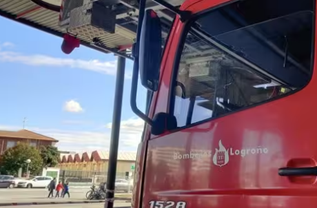 Intervención de bomberos en Logroño: incendio en cocina de la calle Huesca extinguido de madrugada