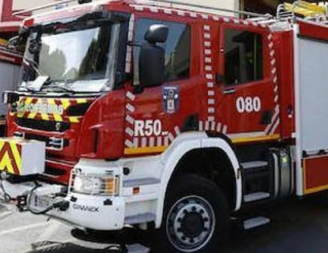 Un incendio en una vivienda de Águilas deja 6 personas afectadas por inhalación de humo