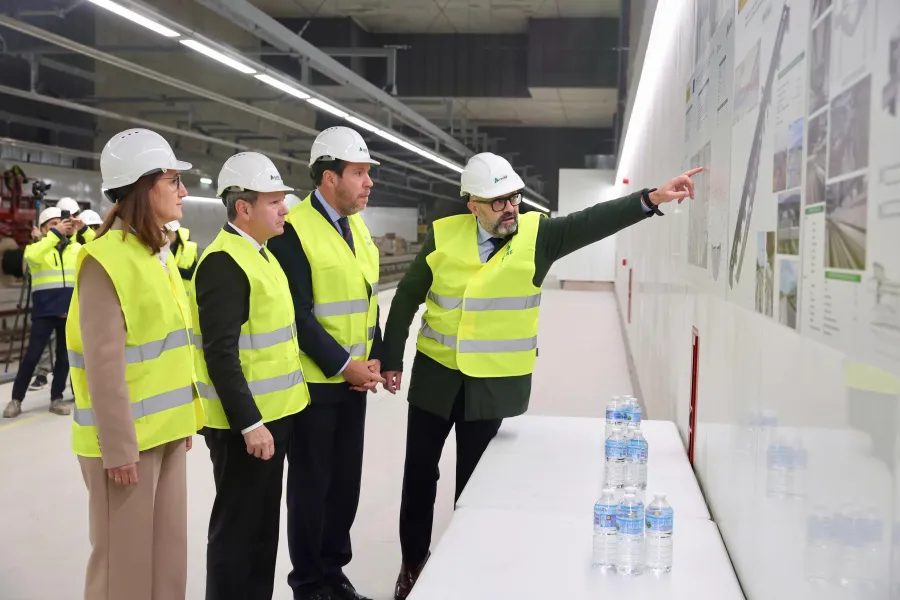 Impulso decisivo al nuevo acceso ferroviario del Aeropuerto de Barcelona-El Prat. Avance estratégico para la movilidad metropolitana.