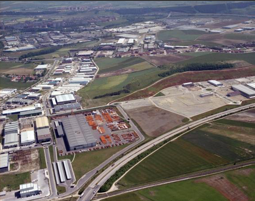 Incendio en el polígono de Agustinos: desalojada una empresa sin heridos