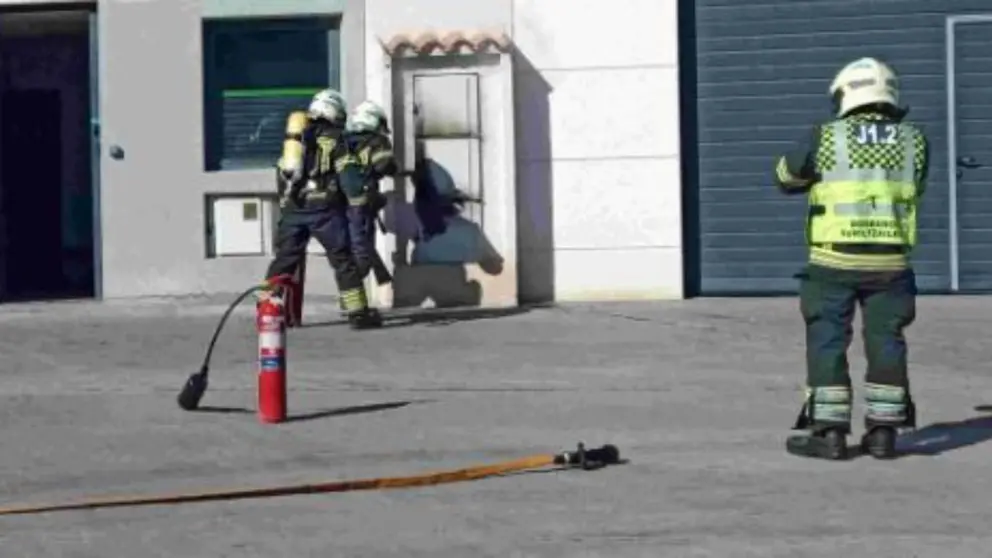 Sofocan un conato de incendio en el polígono La Serna de Tudela tras arder un cuadro eléctrico. Intervención rápida tras el aviso